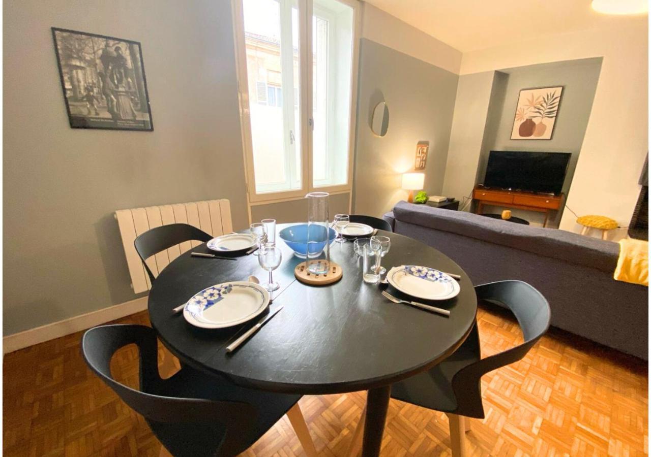 Le 107 - Poitiers - Chu - La Conciergerie. Apartamento Exterior foto